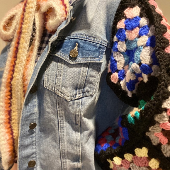 Upcycled BBJ Los Angeles Denim Jacket — Women's L, Crochet Sleeves - Boho - Picture 8 of 8